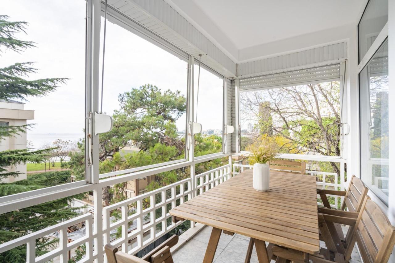Spacious Flat Near Caddebostan Coast Apartment Istanbul Exterior foto